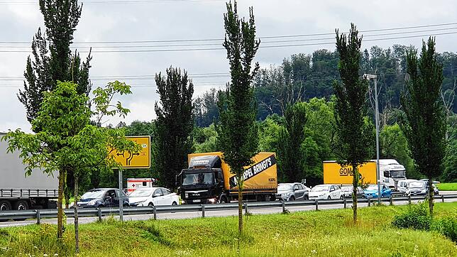 Am Obi-Kreisel in Waldshut-Tiengen staut es sich regelmäßig.