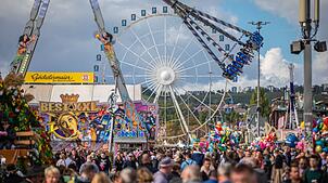 Auf dem Cannstatter Volksfest geht es von Freitag an wieder rund. (Archivbild)