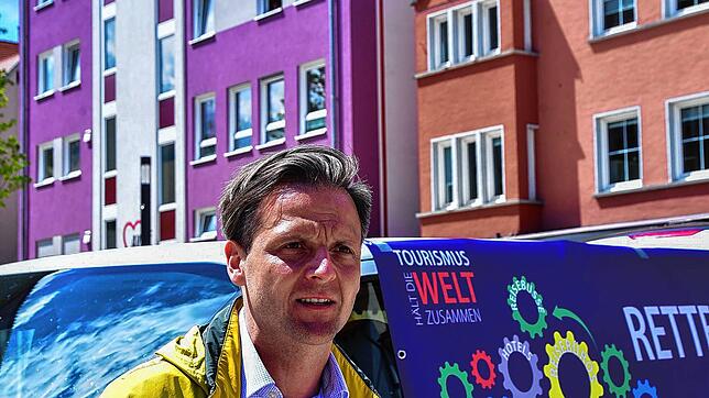 Marcel Klinge bei einer Demo der Touristikbranche, für deren Belange er sich vehement einsetzt. Bei der nächsten Bundestagswahl ...