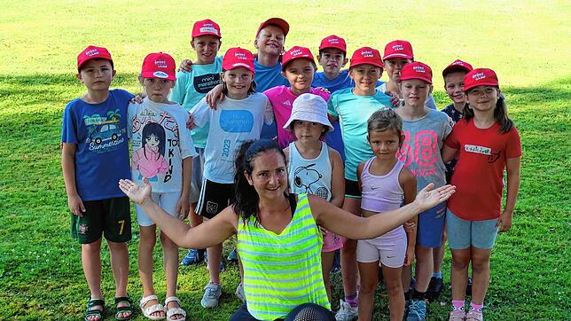 Zumba mit Regina Rangnau hat den Kindern viel Freude gemacht. Nach erster Skepsis haben alle mitgemacht.