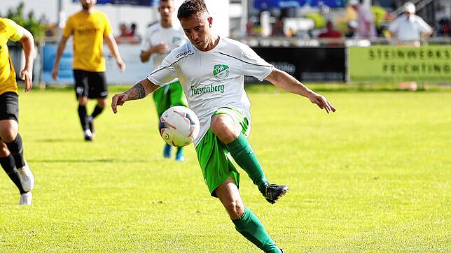 Alexander Schuler ist der bekannteste Transfer bei den Schwarzwälder Bezirksligisten in der Winterpause. Er kehrt vom ...