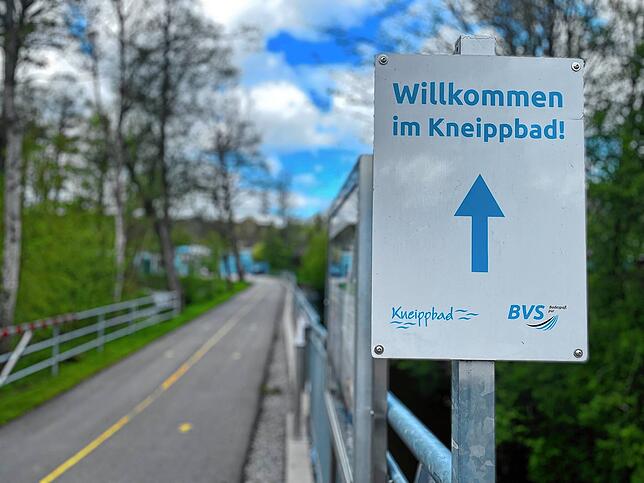 Bild 1: Rundgang: Das Villinger Kneippbad könnte schon bald öffnen &ndash; noch aber es ist ruhig