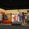 Turbulent und temporeich war die Komödie Drei Weiber und ein Gockel, die der Musikverein Überlingen am Ried als Weihnachtstheater ...