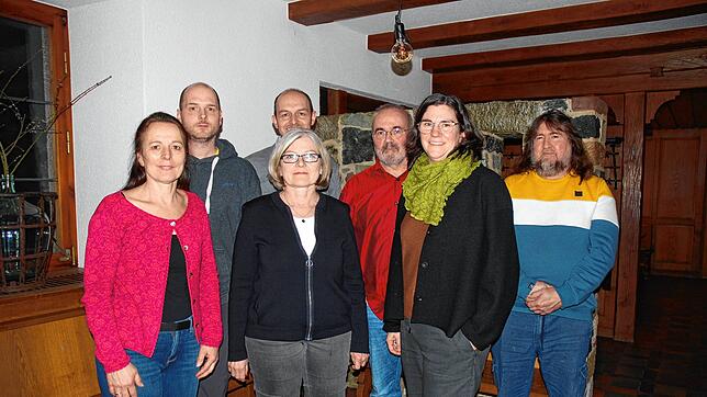 Sie treten in Klettgau an (vorn, von links): Gabi Gäng-Schmid, Rosemarie Hartmann, Marianne Hässler; (hinten, von links) Pierre Georg ...