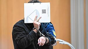 Bild : Lebenslange Haft in Prozess um Polizistenmord von Mannheim