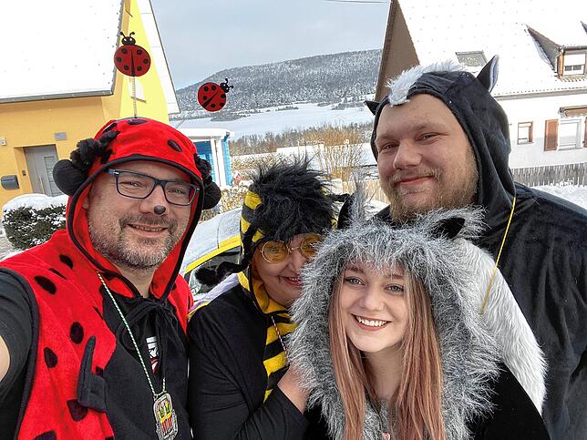 Ganz privat feiert die Familie von Markus Lengsfeld (links), seines Zeichens Präsident der Narrengesellschaft Blumberg, Fasnacht. Unser ...