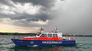 Die Wasserwacht Lindau – hier ein Symbolbild – war unter anderem mit dem Motorrettungsboot „Seewolf“ im Einsatz.