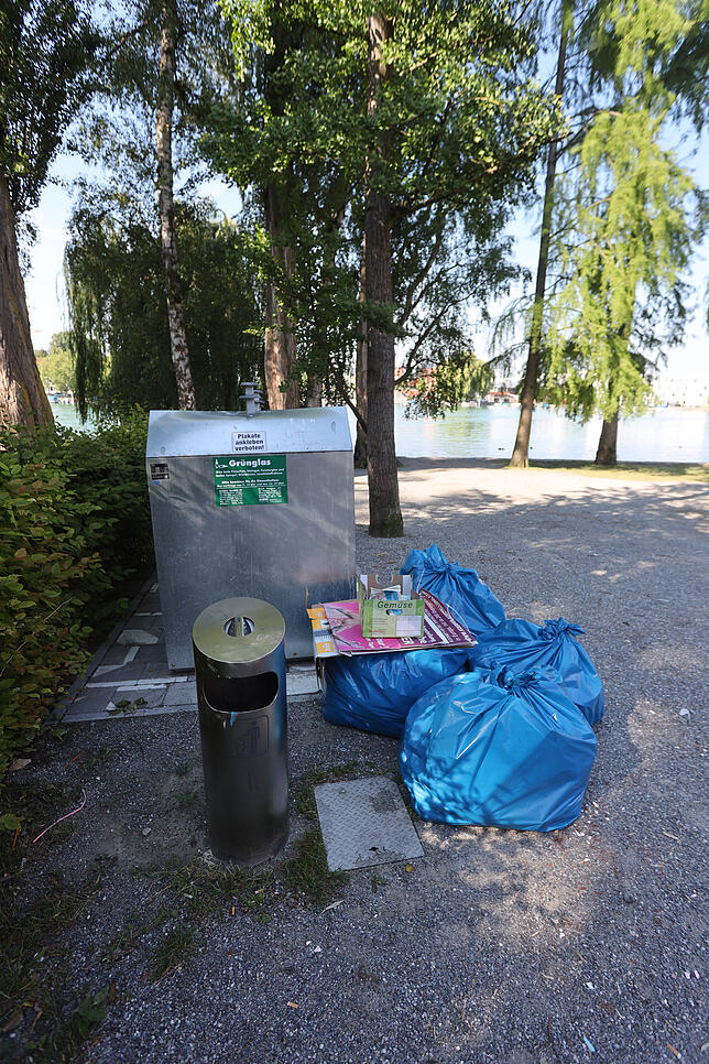Bild 1: Gibt es zu wenige öffentliche Mülleimer in Konstanz oder wird einfach nur viel Abfall leichtfertig weggeworfen?