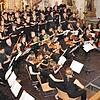 Der durch Gastsänger verstärkte katholische Kirchenchor &bdquo;Mariä Himmelfahrt&ldquo; beim Peter-Thumb Schwyzertags-Eröffnungskonzert ...