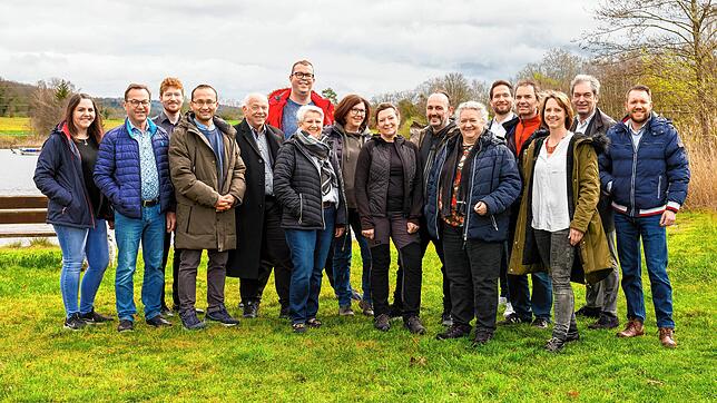Ein Teil der Kandidaten und Kandidatinnen der Freien Demokraten (von links): Bianca Kunze, Jürgen Keck, Philipp Kling, Azim Mohammadi, ...