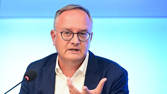SPD-Fraktionschef Andreas Stoch warnt vor Ungerechtigkeiten bei Sonderzahlungen für Beamte mit mehreren Kindern. (Archivbild)