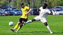 Für den SV Denkingen (links Manuel Oberdorfer im Spiel gegen den ESV Südstern Singen) wird es ernst am Sonntag. Nur mit einer starken ...