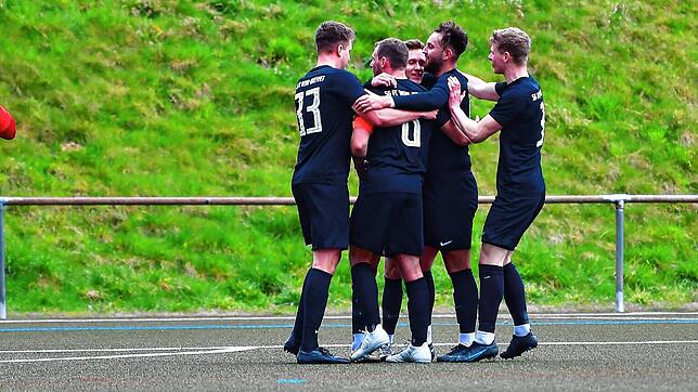 Bild : SG FC Wehr-Brennet startet mit einem 3:1-Sieg gegen den TuS Binzen – und wir haben Bilder!