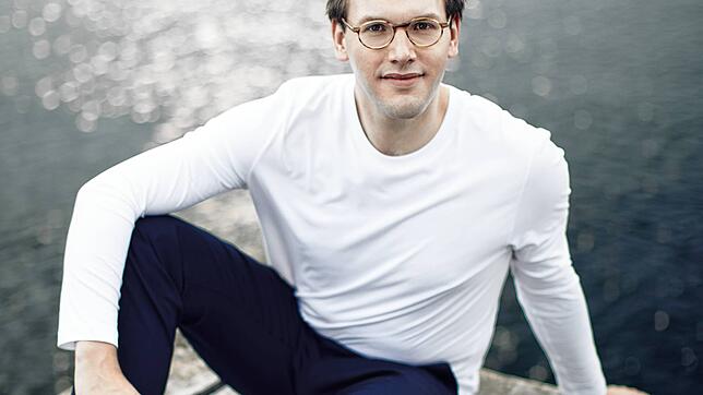 Gabriel Venzago ist ab Januar 2023 Chefdirigent der Südwestdeutschen Philharmonie.