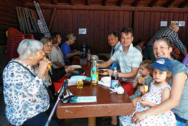 Bild 1: Alle Bilder: 50 Jahre Wildgehege Waldshut &ndash; Teil Zwei