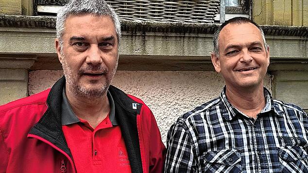 Oliver Böhme, IG Metall (links) und Udo Frank, Betriebsratsvorsitzender von Tenneco Blumberg befürchten weitere Nachteile der Beschäftigten.