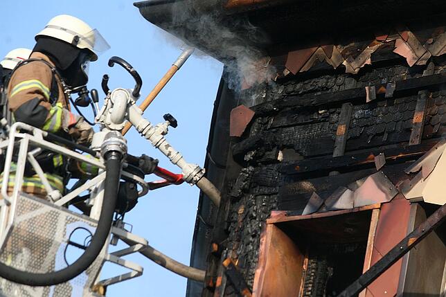 Bild 24: Weinhaus Schunk brennt aus &ndash; Bilder vom Brandort Teil 2