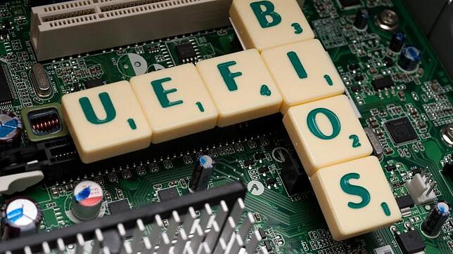 Eine Gemeinsamkeit von BIOS und UEFI: Beide sind in einem Chip auf dem Motherboard des Rechners zu Hause.