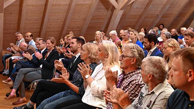 Bild : Bilder der Vereidigung von Christoph Stolz als Bürgermeister und von der Feier im Zollhaus