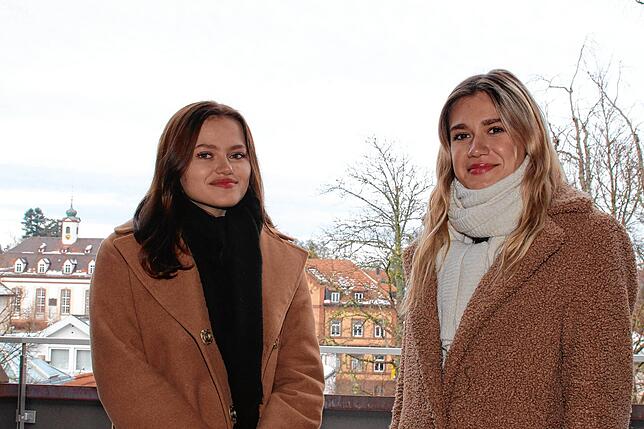 Auch für Auszubildende aus aller Welt sind die Zinzendorfschulen interessant: Die russischen Lehrerinnen Evgenia Chevordaeva (links) und ...
