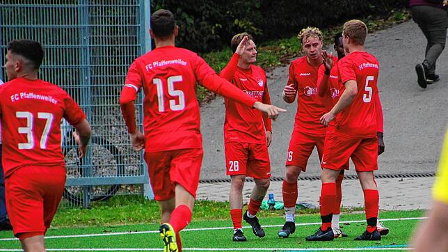 Bild : Der FC Pfaffenweiler trumpft gegen den FC Singen auf – wir haben die Bilder!