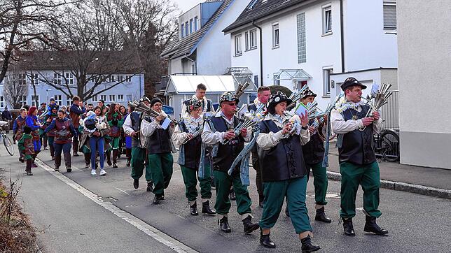 Die Narren sind los in Fischbach, aber nur im kleinen internen Kreis.