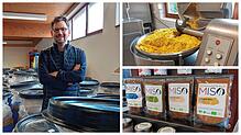Peter Koch stellt in seiner Firma Schwarzwald Miso in Kirchen-Hausen die japanische Würzpaste her.