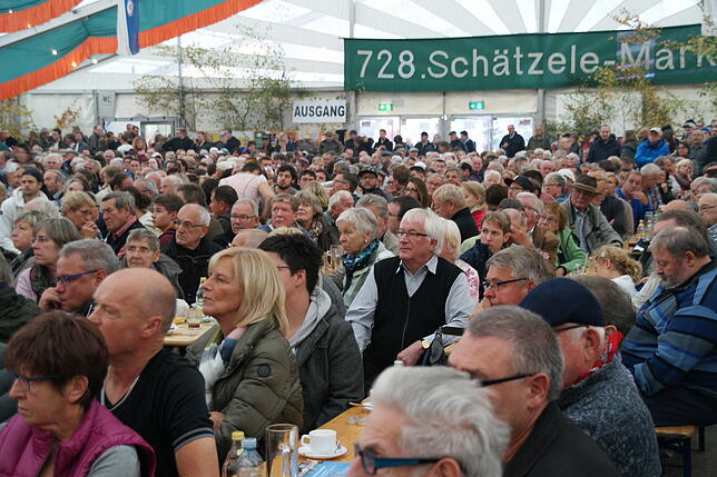 Bild 18: Bilder vom 728. Schätzele-Markt: Volksfestplatz, Food-Stände und Mittelstandskundgebung mit Jens Spahn
