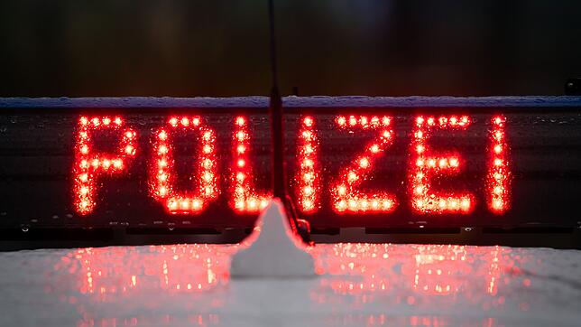 Der 38-Jährige übersah mehrere auf der B3 haltende Autos. (Symbolbild)