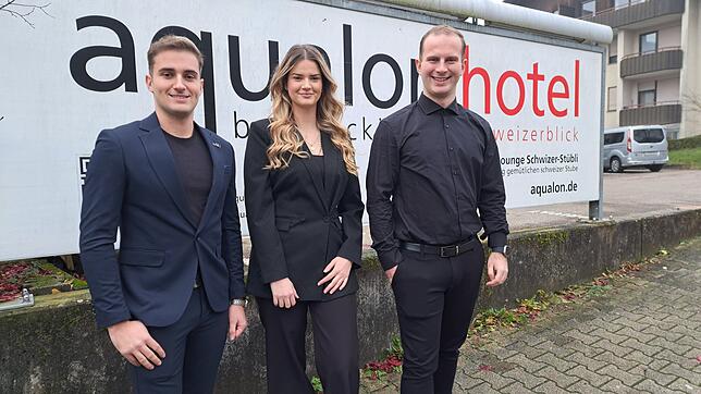 Die Geschwister Endrit, Elza und Blert Morina leiten ab Januar 2025 das Hotel „Zum Schweizerblick“ im Kurgebiet.