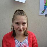 Lilly Schneider (15 Jahre), Austauschschülerin im KGT aus Poitiers, Frankreich: &bdquo;Die Stimmung ist sehr gut, sehr freundlich, so ...