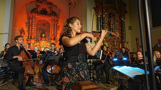 Violinistin Milena Wilke tritt am 5. August in Öhningen auf.