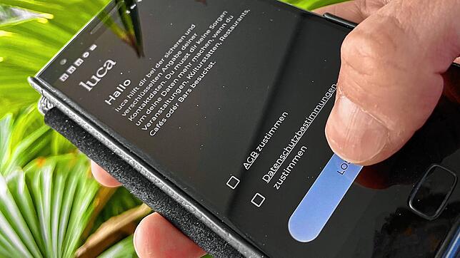 Ab Freitag, 16. April, kann auch im Landkreis die Luca-App zur Kontaktnachverfolgung genutzt werden.