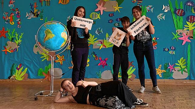 Zu dem Kreis der hochbegabten Kinder und Jugendlichen gehören auch Maya, Lynn, Lara und Marius. Sie freuen sich auf die neuen ...