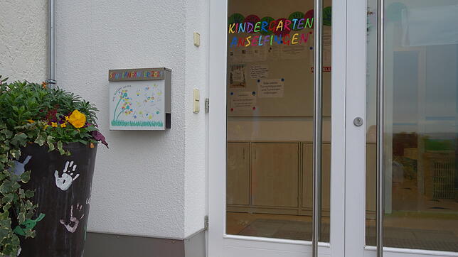 Um genügend Betreuungsplätze für Kinder ab 3 Jahren zu schaffen, will Engen den Anselfinger Kindergarten im Bürgerhaus um eine weitere ...