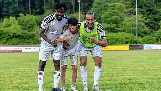 Bild : SV 08 Laufenburg II rettet sich trotz 1:3 beim FC Tiengen 08 &ndash; und wir haben Bilder!