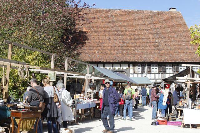 Bild 5: Bilder: Kirbe im Freilichtmuseum Neuhausen ob Eck