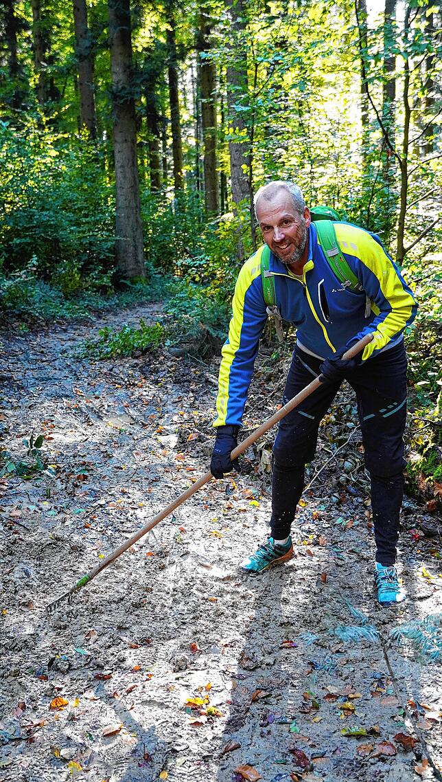 Für Stephan Lutz aus Markdorf und seinen Sohn war sofort klar, dass sie beim Pflegetag mitmachen.