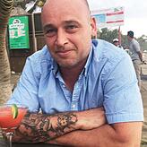 Ein Bild aus glücklichen Tagen: Marcus Samsa bei seinem Bali-Urlaub kurz vor dem dramatischen Badeunfall.