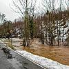 Der Körbelbach von Büßlingen nach Tengen war beim Damm des Bibers über das Ufer getreten und hat die Kreisstraße an verschiedenen ...