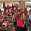 Zum 27. Mal veranstaltet der Musikverein Mühlhausen das Seehasfest. Das Frauenorchester &bdquo;Weibsbilder&ldquo; ist eine der Kapellen, ...