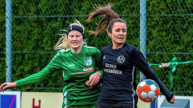 Bild : Fußballerinnen des SV Niederhof besiegen die SG Marbach II &ndash; und wir haben Bilder!