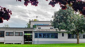 In Allensbach gibt es noch sechs funktionierende Sirenen. Vier stehen in den Teilorten, zwei im Kernort – davon eine auf dem Dach des ...
