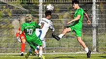 Bild : Die DJK Donaueschingen gewinnt gegen die SG Wolterdingen-Tannheim. Wir waren mit der Kamera dabei!
