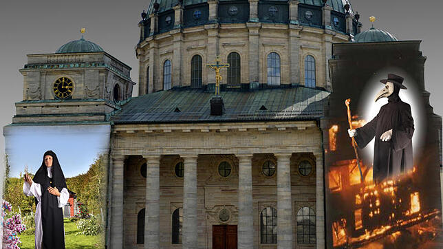 Spektakuläre Großbildprojektionen auf der Domwand erzeugen eine ganz neue Dimension des Bühnenbildes (links Hildegard von Bingen, rechts ...