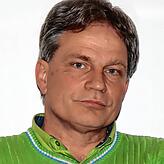 &bdquo;Man muss auf den öffentlichen Personennahverkehr und das Fahrrad umsteigen und attraktive Radwege bauen, um den innerstädtischen ...
