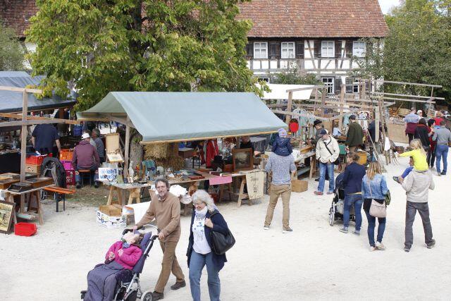 Bild 15: Bilder: Kirbe im Freilichtmuseum Neuhausen ob Eck