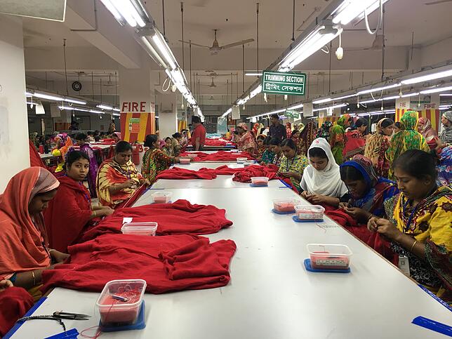 Blick in eine Textilfabrik der Mohammadi Group in der Nähe von Dhaka, der Hauptstadt von Bangladesch.