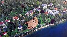 Etwa so hätte das neue Kurhaus nach einem Entwurf der Architekten Jauss+Gaupp in den westlichen Badgarten an den See gebaut werden ...