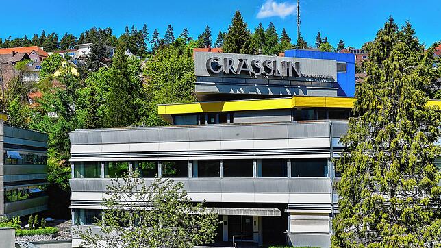 Der frühere Grässlin-Stammsitz an der Bundesstraße steht nach dem Umzug in die Industriestraße seit geraumer Zeit leer.